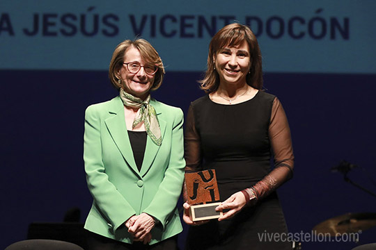 La UJI entrega las distinciones extraordinarias a M.ª Jesús Vicent, Pilar Dolz, Julia Sevilla y la Fundación Le Cadó
