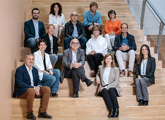 Jesús Lancis firma su primera resolución como rector de la UJI con el nombramiento del Equipo de Gobierno Jesús Lancis firma su primera resolución como rector de la UJI con el nombramiento del Equipo de Gobierno