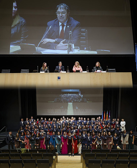 Más de 220 estudiantes participan en los actos de graduación de las titulaciones de Maestro/a y CAFE de la Facultad de Ciencias Humanas y Sociales