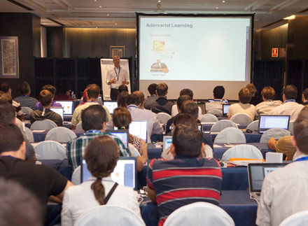 intercambio de conocimientos sobre aprendizaje automático en la Summer School 2013 organizada por el INIT