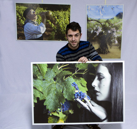 El vino y el aceite de Vilafamés y Les Useres maridados con fotografías en cartón pluma