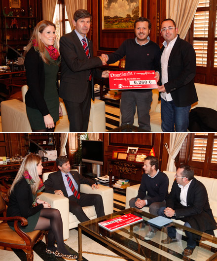 El Ayuntamiento de Castellón entrega a la ONG Save The Children el cheque solidario con la recaudación obtenida en Divertilanda El Ayuntamiento de Castellón entrega a la ONG Save The Children el cheque solidario con la recaudación obtenida en Divertilanda