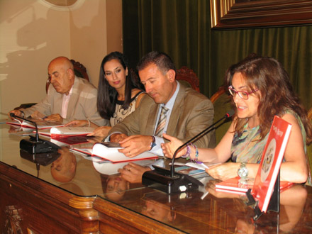 presentación del libro "Tinta Fresca", de la pintora e ilustradora castellonense Marta Ribes