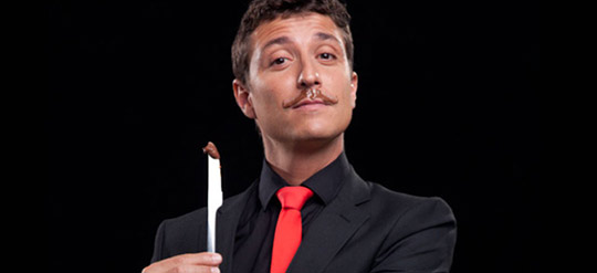 Nacho Diago presenta su espectáculo de magia en Benicàssim