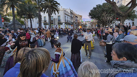 Tradicional procesión en Benicàssim en honor a San Antonio Abad Tradicional procesión en Benicàssim en honor a San Antonio Abad