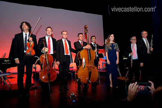 De Irlanda hacia América, concierto a cargo de Laura Sheerin y el septeto Solistas de Valencia De Irlanda hacia América, concierto a cargo de Laura Sheerin y el septeto Solistas de Valencia