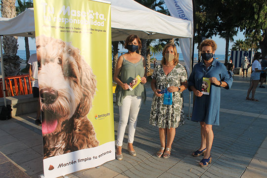 Benicàssim inicia una campaña para concienciar sobre la recogida de excrementos