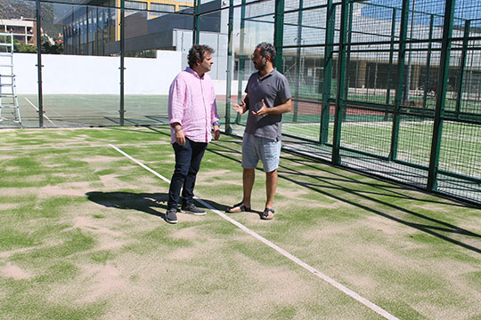 Benicàssim suma una nueva pista de pádel en el polideportivo municipal