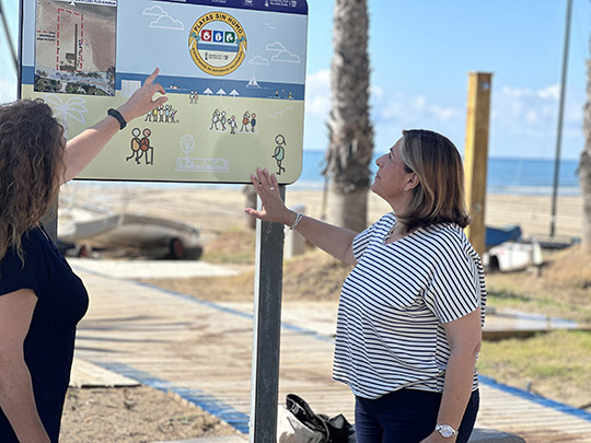 Benicàssim proyecta la totalidad de sus playas con espacios de baño adaptado y sin humo para el periodo estival 2024
