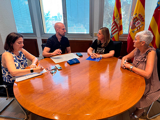 Benicàssim impulsa junto a la UNED la certificación oficial de inglés por Pearson para los alumnos de la Escuela de Idiomas Municipal Benicàssim impulsa junto a la UNED la certificación oficial de inglés por Pearson para los alumnos de la Escuela de Idiomas Municipal