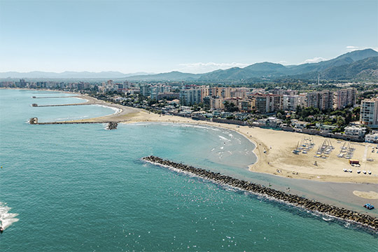 Benicàssim vuelve a liderar las banderas azules en la provincia de Castellón