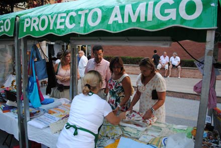 Rastrillo benéfico del Proyecto Amigo en Benicàssim Rastrillo benéfico del Proyecto Amigo en Benicàssim