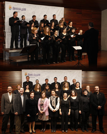 Les Nadales de Matilde Salvador a cargo del Grup de Veus Música Viva Les Nadales de Matilde Salvador a cargo del Grup de Veus Música Viva