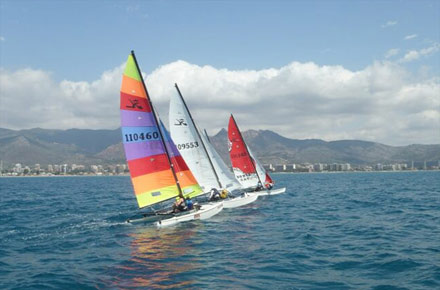 Los catamaranes de Benicassim inauguran el programa de actividades de la Regata Costa Azahar Los catamaranes de Benicassim inauguran el programa de actividades de la Regata Costa Azahar