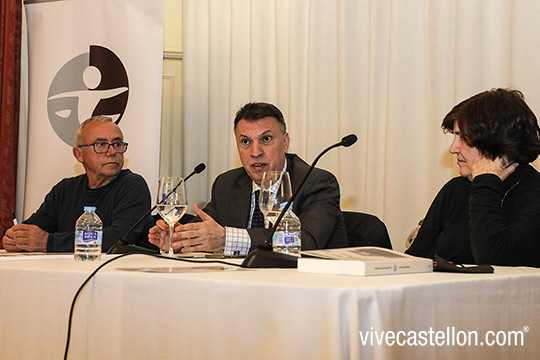 Presentación del libro de Joaquim Bosch, La Patria en la Cartera