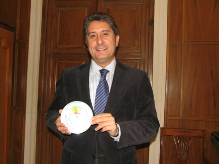 El Ayuntamiento de Castellón repartirá 500 calculadoras de carbono en las tenencias de alcaldía a partir de mañana El Ayuntamiento de Castellón repartirá 500 calculadoras de carbono en las tenencias de alcaldía a partir de mañana