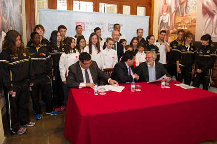 La Diputación de Castellón apoya la actividad deportiva del Club de Atletismo Playas de Castellón La Diputación de Castellón apoya la actividad deportiva del Club de Atletismo Playas de Castellón