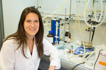 Candela Segarra recibe el reconocimiento de los Premios Suschem-España para jóvenes químicos