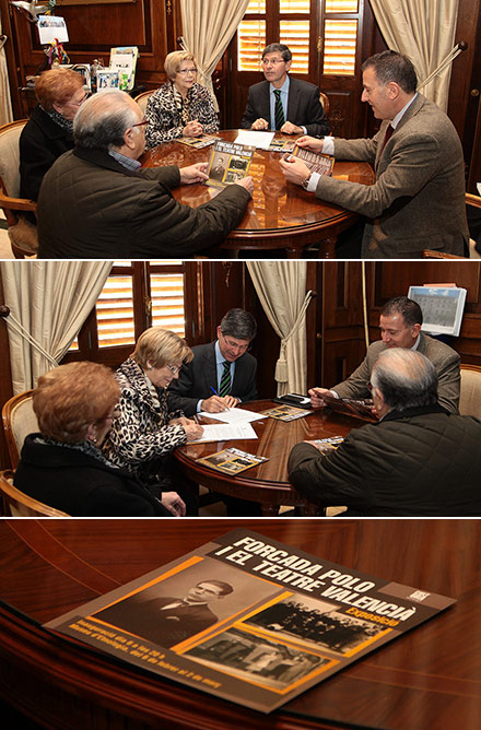 Entrega del legado del dramaturgo castellonense Josep Forcada Polo al Ayuntamiento de Castellón Entrega del legado del dramaturgo castellonense Josep Forcada Polo al Ayuntamiento de Castellón