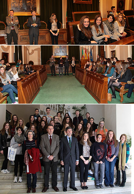 Los alumnos del IES Ribalta visitan el ayuntamiento de Castellón Los alumnos del IES Ribalta visitan el ayuntamiento de Castellón
