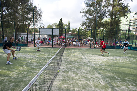 Torneo Solidario de Pádel para ayudar a la Asociación Contra el Cáncer y la de Familiares de Enfermos Mentales Torneo Solidario de Pádel para ayudar a la Asociación Contra el Cáncer y la de Familiares de Enfermos Mentales