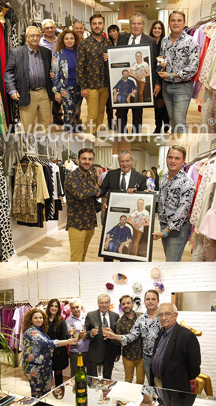 Paco Roca entrega un retrato a Higinio Mateu y su marido Javier