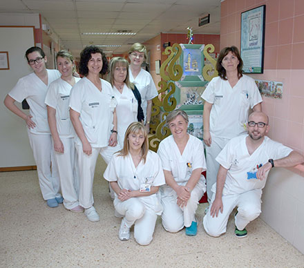 La planta de Pediatría del General planta su gaiata para las fiestas de la Magdalena La planta de Pediatría del General planta su gaiata para las fiestas de la Magdalena