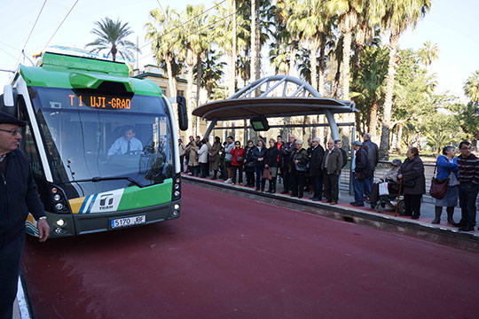 ampliación del horario matinal del TRAM 
