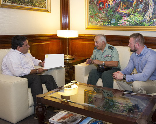 Creación de una Intervención Móvil de Armas y Explosivos Creación de una Intervención Móvil de Armas y Explosivos