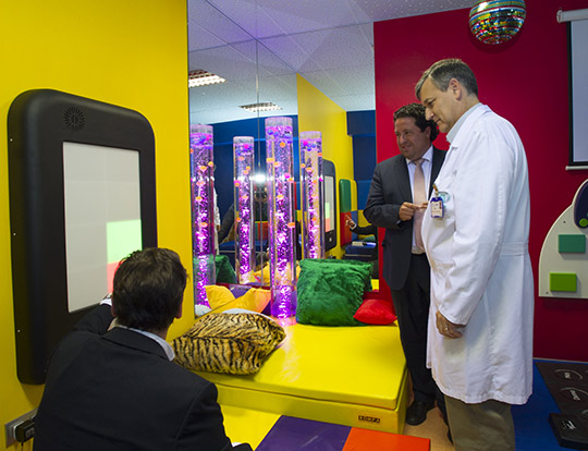 La Diputación insta a la Generalitat a que vuelva a atender en el Hospital Provincial a los niños con daño cerebral La Diputación insta a la Generalitat a que vuelva a atender en el Hospital Provincial a los niños con daño cerebral