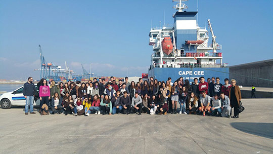 Alumnos del IES Ribalta visitan el Puerto de Castellón