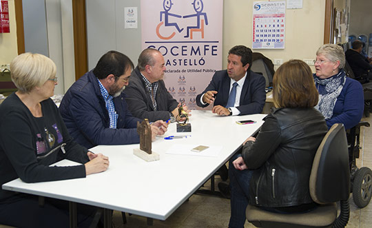 Moliner se reúne con la Junta Provincial de COCEMFE para reforzar su colaboración a favor de la igualdad de oportunidades Moliner se reúne con la Junta Provincial de COCEMFE para reforzar su colaboración a favor de la igualdad de oportunidades