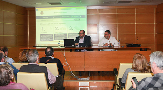 El Ayuntamiento explica a la ciudadanía en qué se invierte el dinero de los contribuyentes El Ayuntamiento explica a la ciudadanía en qué se invierte el dinero de los contribuyentes