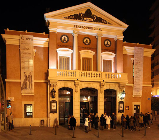 espectáculo didáctico “Verdi para todos” en el Principal de Castellón espectáculo didáctico “Verdi para todos” en el Principal de Castellón