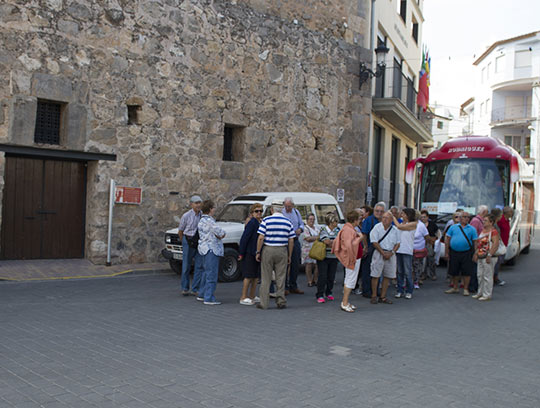 La Diputación impulsa el exitoso programa de viajes Castellón Sénior al aprobar 1.900 plazas y alcanzar ya 13.000 beneficiarios