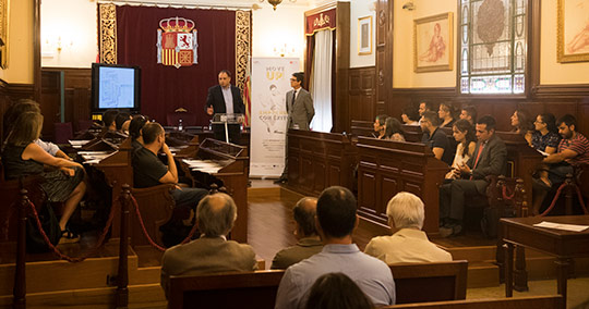Itinerario formativo del programa de simulación empresarial Move UP!