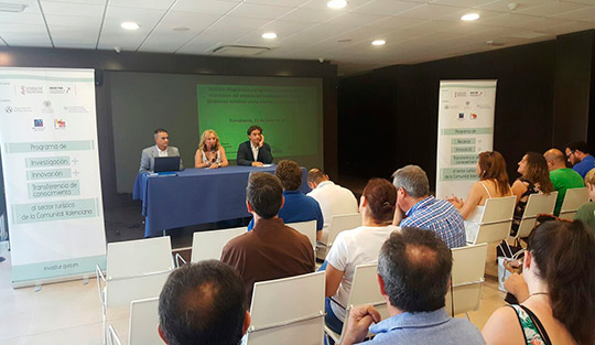Análisis, diagnóstico y prognosis del turismo en los municipios del entorno del aeropuerto de Castellón