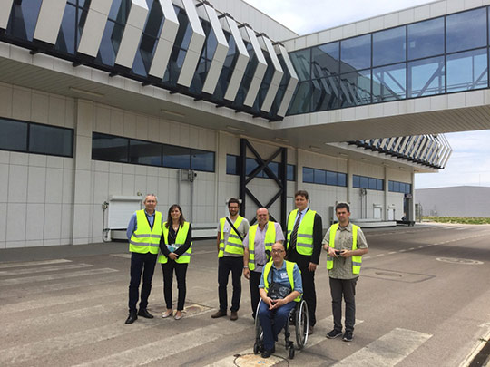 Cocemfe avala la accesibilidad de las instalaciones del aeropuerto de Castellón