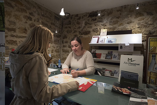 225.000 euros para que los ayuntamientos contraten informadores turísticos 225.000 euros para que los ayuntamientos contraten informadores turísticos