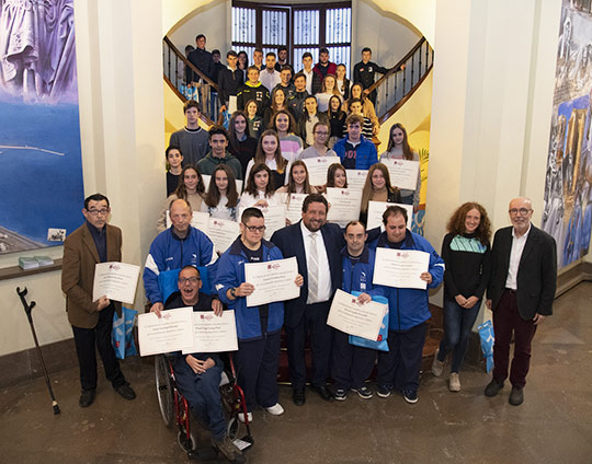 Conferencia de Laia Cañes en la entrega de becas de Diputación a 55 jóvenes deportistas
