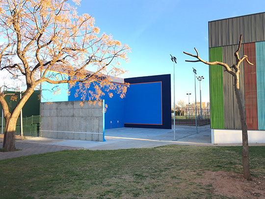 Instalación de un nuevo frontón valenciano en Castellón