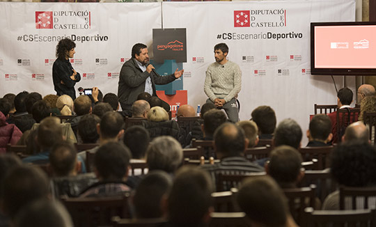 Encuentro con el bicampeón mundial de ultratrail, Luis Alberto Hernando, en la Diputación de Castellón