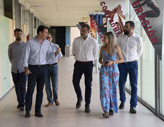 La Diputación de Castellón invierte 155.000 euros para rehabilitar vestuarios, pavimento y paneles de la Piscina Provincial