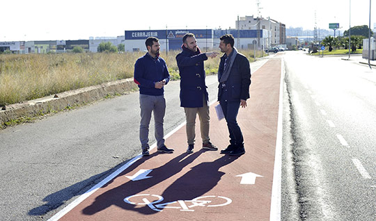 Nuevo carril bici y bancada de Bicicas en Castellón