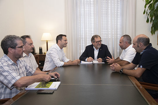 La Diputación y la Unió de Llauradors trabajarán de  forma coordinada en iniciativas que ayuden a fijar población al territorio y combatir la despoblación