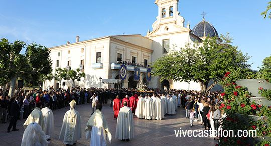 Procesión general con la imagen de la Patrona de Castelló