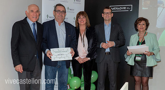 La AECC reconoce la labor de apoyo de vivecastellon.com La AECC reconoce la labor de apoyo de vivecastellon.com