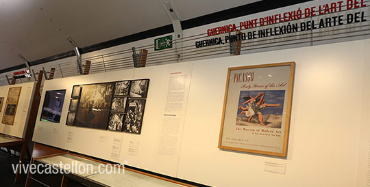 La exposición ´Picasso. El viaje del Guernica´, en la plaza Setè del Grao de Castelló La exposición ´Picasso. El viaje del Guernica´, en la plaza Setè del Grao de Castelló