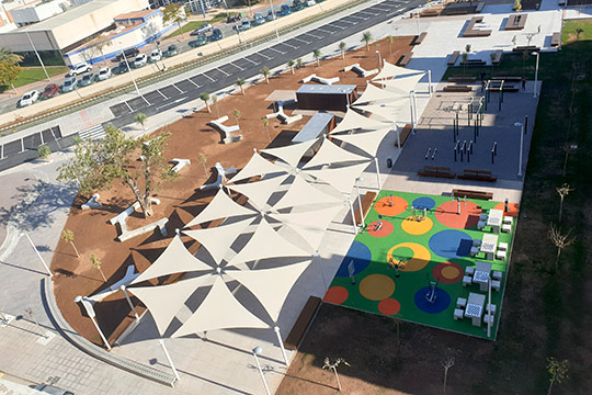 Castelló abre al público la plaza Josefina López Castelló abre al público la plaza Josefina López