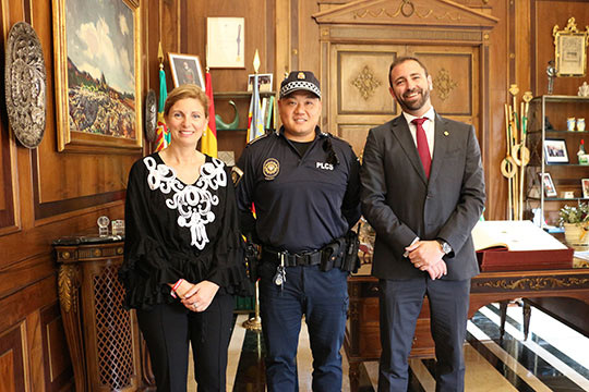 Un policía local de Castelló representa a España en un congreso de seguridad en Corea del Sur